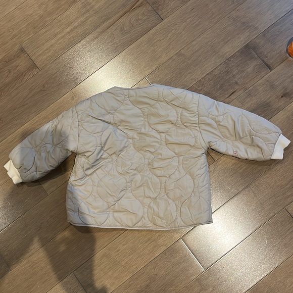 Zara Quilted puffer - Picture 6 of 6